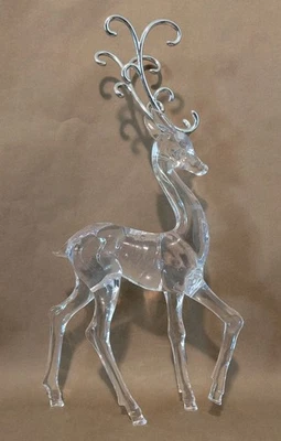 Estatuilla grande de acrílico de reno de Navidad con astas de plata de 24 pulgadas de alto Foto 1 de 4