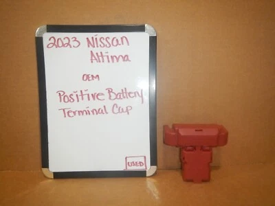 Nissan Altima 2023 OEM positivo batería terminal tapa/cubierta Foto 1 de 4