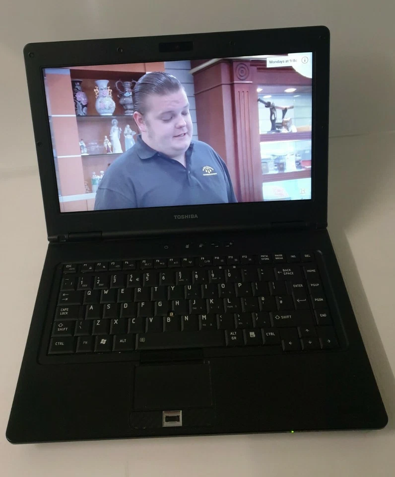 Windows 10 Laptop 4GB Ram 120GB SSD Webcam Windows 10 Laptop Ready - Image 1 of 1