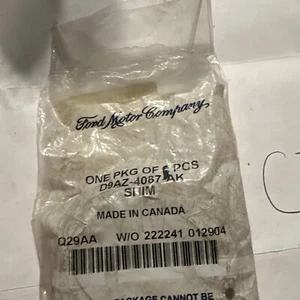 New OEM Ford D9AZ-4067-AK Differential Driving Gear (1) Shim NOS - Picture 1 of 2