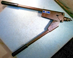 VINTAGE CHERRY RIVET GUN Modelo G11 Número de serie 003 CHERRY RIVET HAND GUN - Imagen 1 de 8