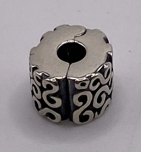 Autentico Charm Pandora S925 ALE SS Serpentina Girocollo Clip On 2,8g 790338 - Foto 1 di 4