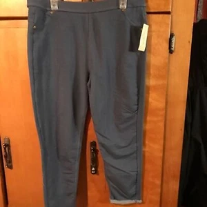 Bobbie brooks Blue stretch capris NWT Small - Picture 1 of 2