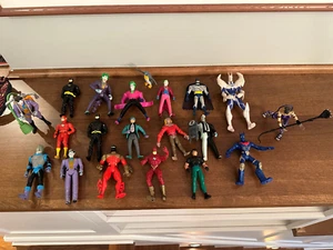 Vintage 80s / 90s DC Action Figure Lot of 20 + Various Accessories - Batman +++ - Picture 1 of 11