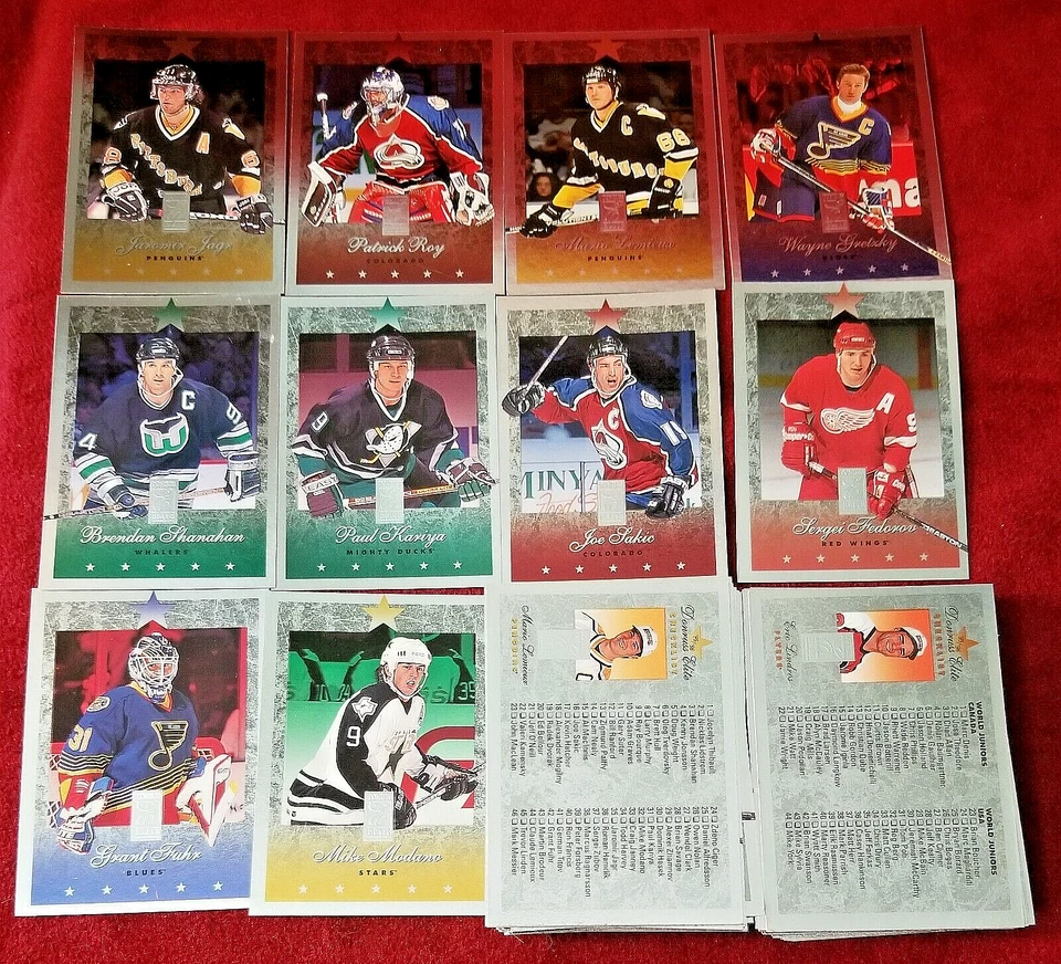 1995-96 Donruss Elite Wayne Gretzky Jaromir Jagr Patrick Roy Mario Lemieux - Image 1 of 1