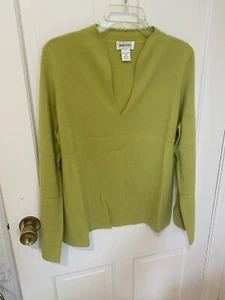 Annie’s Eye Cashmere V Neck Sweater 1X Chartreuse - Picture 1 of 9