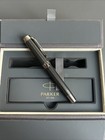 Parker Füllfederhalter Duofold Prestige Black Chevron 750er M Feder