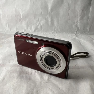 Paquete de cámara digital Casio Exilim EX-S880 roja 8,1 MP PROBADO Y FUNCIONANDO Foto 1 de 4