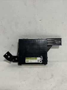 2011-2013 Genuine Toyota Sienna AC Amplifier Climate Control Module 88650-08100 - Picture 1 of 4