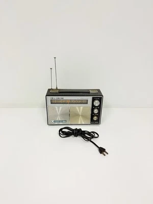 De colección Raro Ross Estado Sólido FM-AFC/AM/SW Doble Altavoz Radio Piezas/Reparación Foto 1 de 4