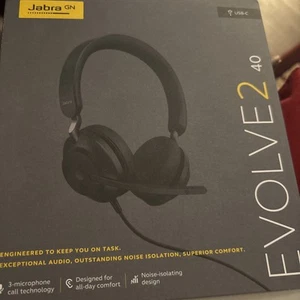 Jabra Evolve 2 40 Stereo Headset w/ Mic (UC, USB-C) - Black 24089-989-899 NEW - Photo 1/1