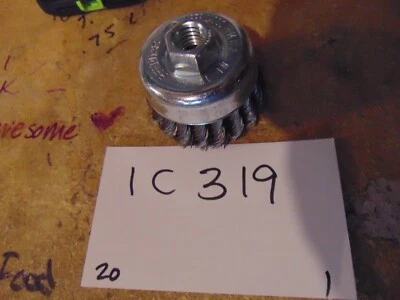 Caballo 2 3/4" Nudo Wire Cup Brush .020 CS Wire 5/8 -11 Rosca 15181 Foto 1 de 3