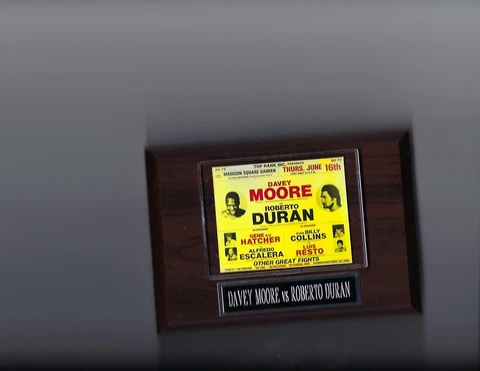 DAVEY MOORE vs ROBERTO DURAN POSTER PLAQUE BOXING CHAMPION PHOTO PLAQUE Cover