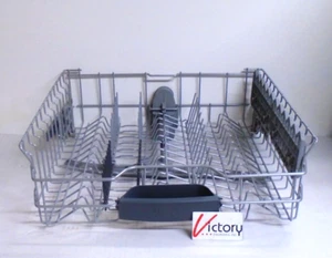 Bosch Dishwasher Dishrack Assembly w/ Sprayer | From a SHXM78Z55N/22 Dishwasher - Picture 1 of 8