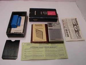Vintage Panasonic Mister Thin RF-015 FM/AM Portable Radio Tested & Working - Picture 1 of 12