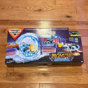 Monster Jam Megalodon Monster Wash, include Megalodon Monster 3 che cambia colore - Foto 1 di 2