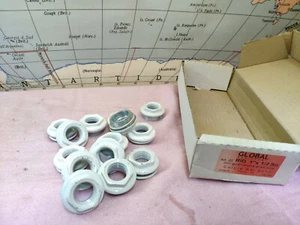 TAPPO RIDUZIONE RADIATORE ALLUMINIO BIANCO 1" x 1/2 TERMOSIFONE CALORIFERO L6 FF - Imagen 1 de 3