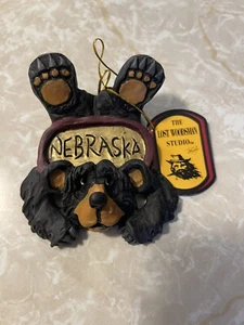 NEW THE LOST WOODSMAN STUDIO RICK ROWLEY NOSEY BEAR COLLECTABLE MAGNET NEBRASKA - Picture 1 of 4