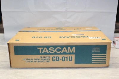 TASCAM CD-01U player CD player - #17418R - Image 1 of 4