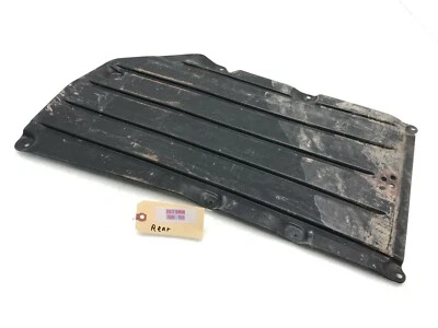 BMW 750I 2016-2019 protector contra salpicaduras delantero debajo de la carrocería OEM. Foto 1 de 4