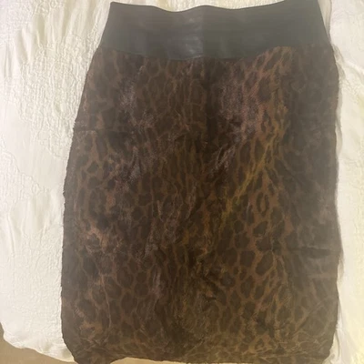 Faux Fur Leopard Print Skirt , Size 6 - Image 1 of 4