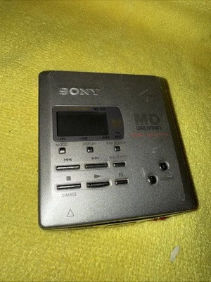 Used working SONY MZ-R55 MD player MD Walkman no battery plays no record *Read * - Image 1 of 4