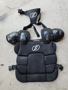 Force3 Ultimate Umpire Chest Protector - Black - Picture 1 of 2
