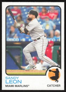 2022 Topps Heritage Sandy Leon #654 Miami Marlins - Picture 1 of 2