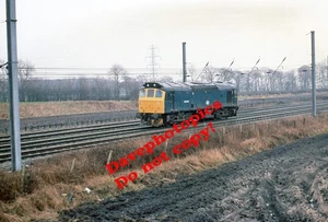 Original 35 mm Eisenbahndia (S35) 25202 @ Winwick Feb 1984 - Bild 1 von 1