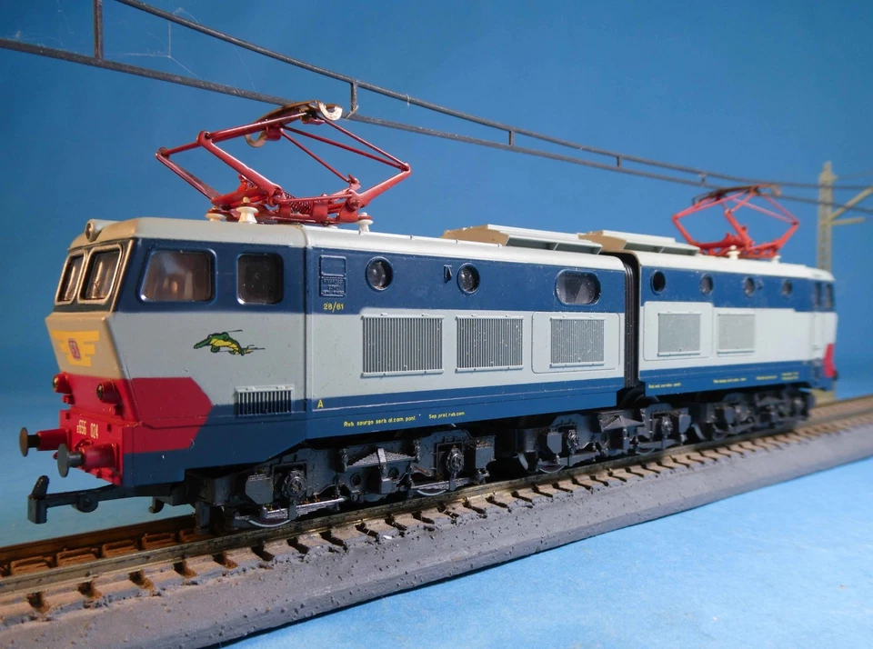 RIVAROSSI HO 1459 FS E 656 024 ARTICULATED BO-BO-BO ELECTRIC LOCOMOTIVE -1986-OB - Image 1 of 4