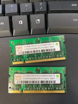 Hynix HYMP564S64CP6-Y5 512MBx2 DDR2-667 (PC2-5300) PC2-5300S 1 GIG TOTAL - Image 1 of 2