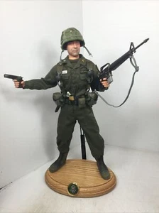 1/6 DRAGON MEL GIBSON LT.COL. MOORE “WE WERE SOLDIERS” VIETNAM M-16 COLT 1911 - Picture 1 of 24