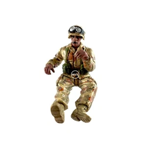 1:32 Unimax Toys Forces of Valor Iraq War US Army Desert Humvee Driver Figure - Picture 1 of 4