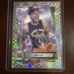2025 Topps Chrome WWE Wes Lee Geometric Refractor - Picture 1 of 2