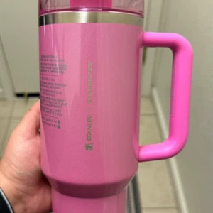 new Stanley x Starbucks 2024 Winter Glitter Pink 40Oz Quencher Tumbler Christmas - Picture 1 of 10