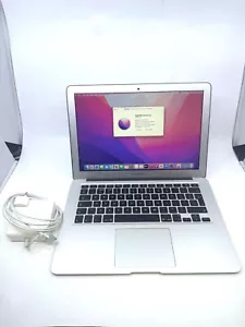 Apple MacBook Air 13 pollici computer portatile 2017 Core i5 1,8 GHz 8 GB Ram 128 GB Ssd A1466 - Foto 1 di 5