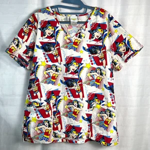 Camisa Médica Para Mujer De Colección Mujer Maravilla Talla Grande Cuello en V Cómic Puntada Única - Imagen 1 de 6