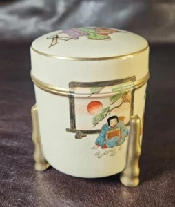 Vintage Footed Porcelain Hand Painted Canister/Tea Caddy, EUC, Japan - Picture 1 of 10