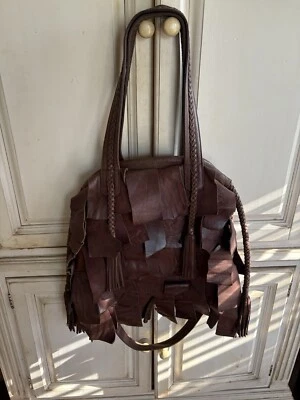 CLEOBELLA ANTHROPOLOGY Bolso de Mano Grande Boho de Cuero Marrón con Flecos Foto 1 de 4