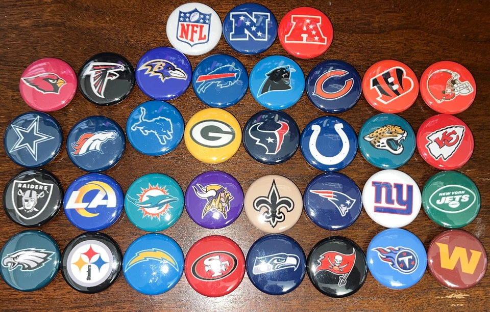 NFL PINBACK BUTTON-U PICK TEAM-49ers Patriots Steelers Cowboys Packers-NEW - Image 1 of 1