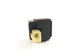 Suzuki GSXR 1100 GV73A [1992] - Relay - Picture 1 of 3