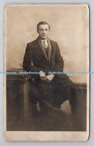 R799471 Mann Postkarte - Bild 1 von 4