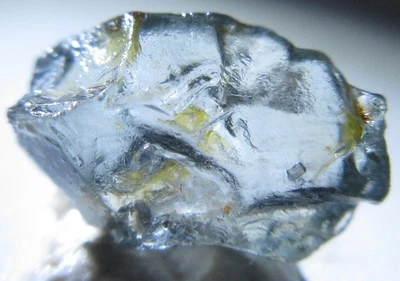 Faceta espinela azul abierta áspera de Tanzania 3,45 crt Foto 1 de 4