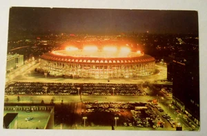 Busch Memorial Stadium Luftaufnahme beleuchtet bei Nacht St. Louis Postkarte Kardinäle - Bild 1 von 2