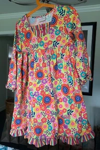 hanna andersson Girls pink, red, green flower dress size 5 (110cm) - Picture 1 of 4
