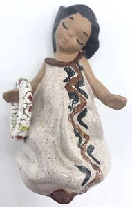 Vintage Bee B of Hawaii Figurine Hawaiian Girl Dancer w/ Lei Redware Pottery - Picture 1 of 7
