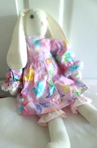 NUEVO Vestido Mariposa Hecho a Mano Tela/Tela Conejito de Pascua 20" Niña/Muñeca - Imagen 1 de 7