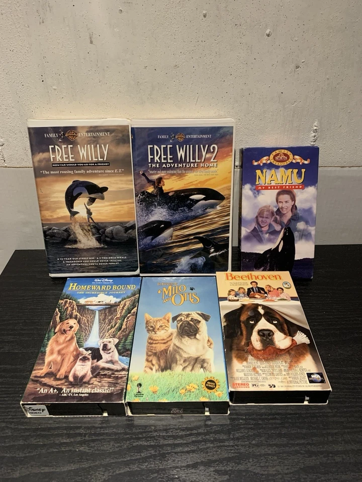 Lot of 6 Family Kid VHS Movies VHS Tapes Animal Dog Cat Whale Free Willy Foto 1 de 4