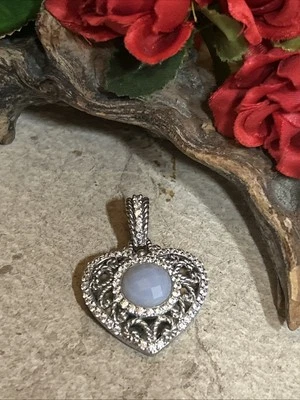 34. Judith Ripka Esterlina 925 Diseño de Pergamino CORAZÓN Azul Calcedonia Circonita Foto 1 de 4