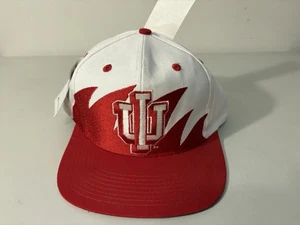 Cappello berretto vintage Indiana University IU Hoosiers denti di squalo logo snapback atletico - Foto 1 di 6